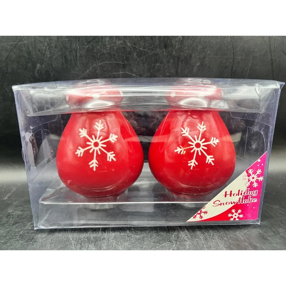 Red White Christmas Holiday‎ Snowflake Salt & Pepper Shakers 3.25